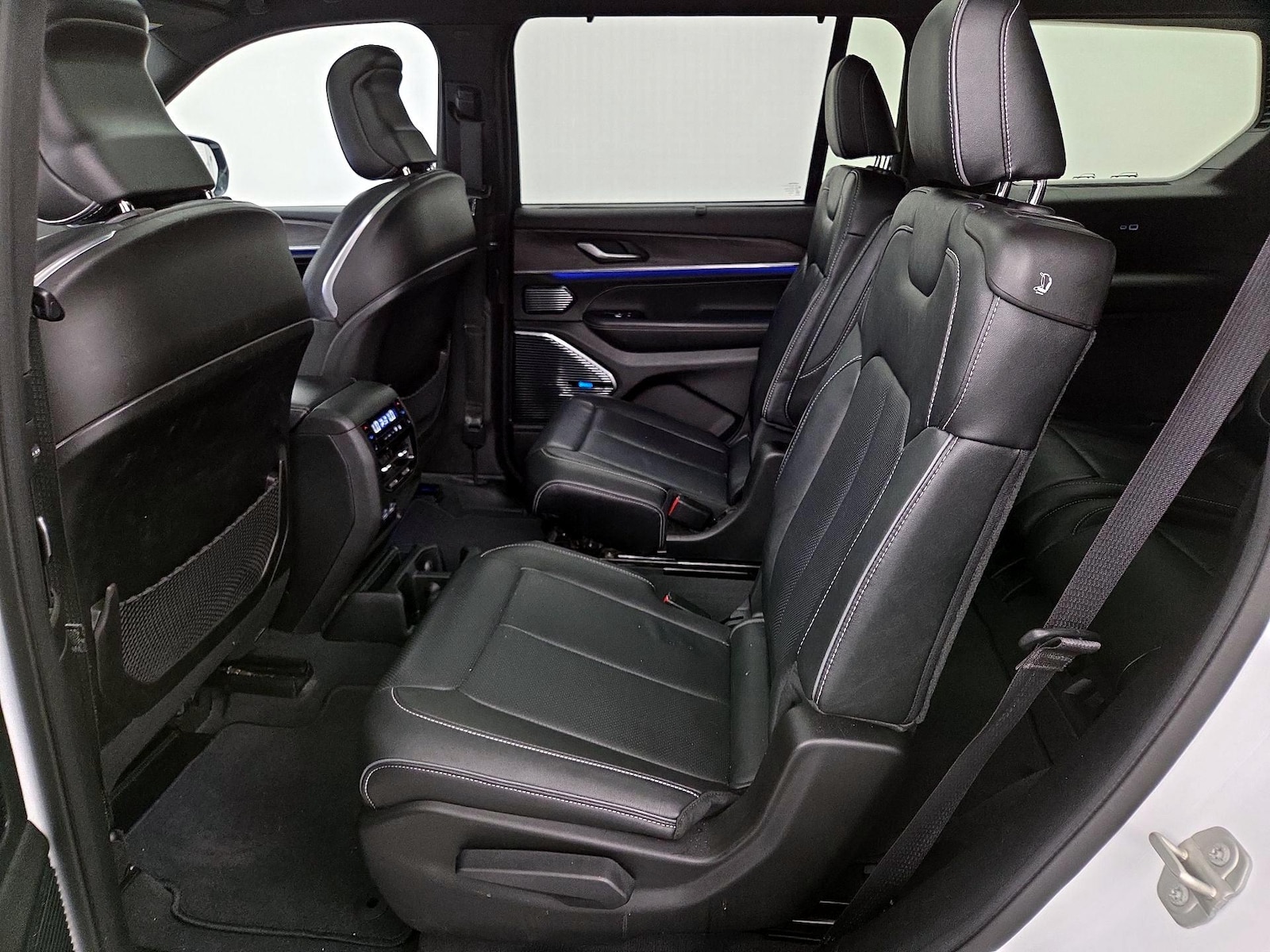 Rear Air Conditioning