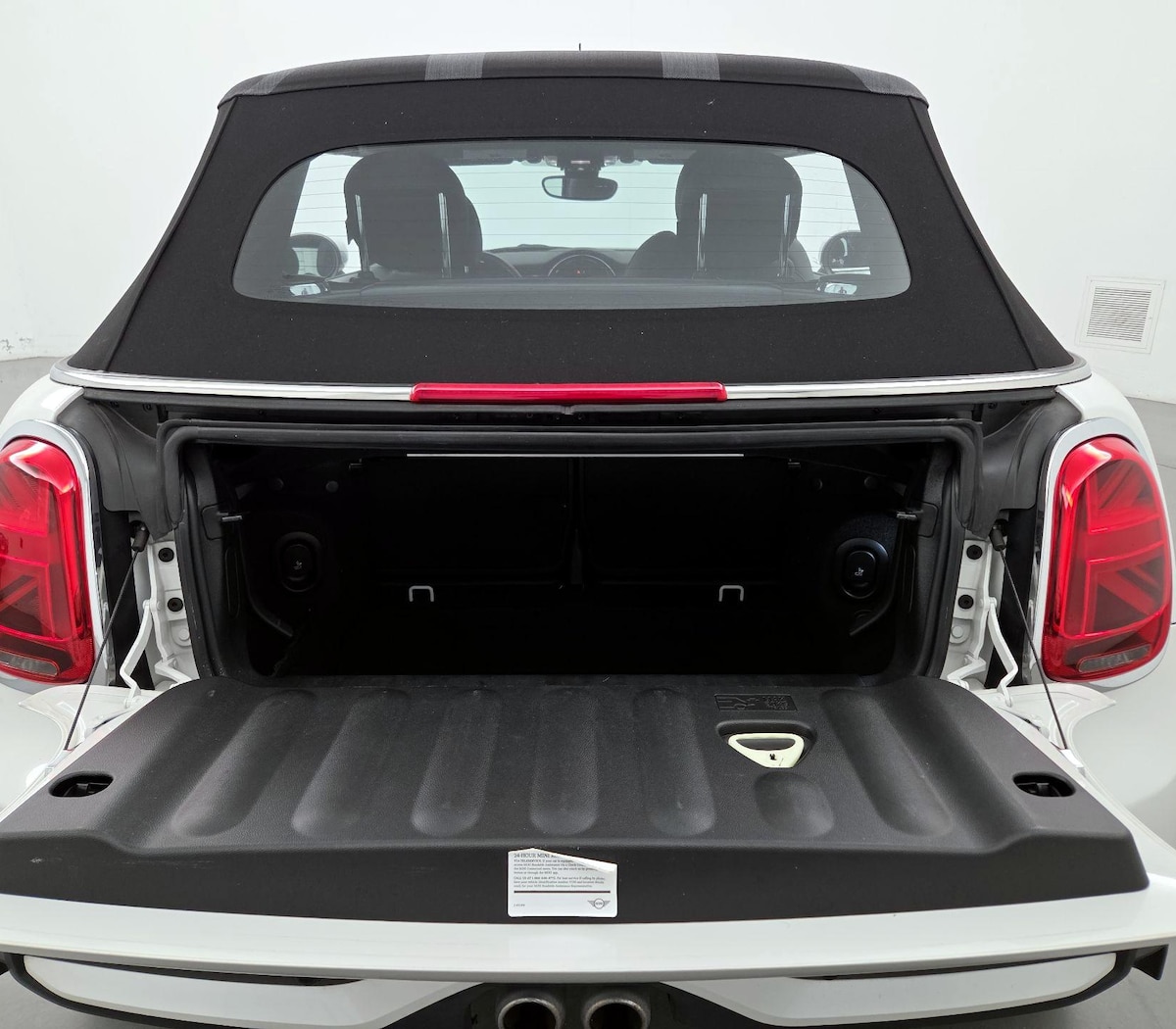 Trunk/Cargo (Seats Up)