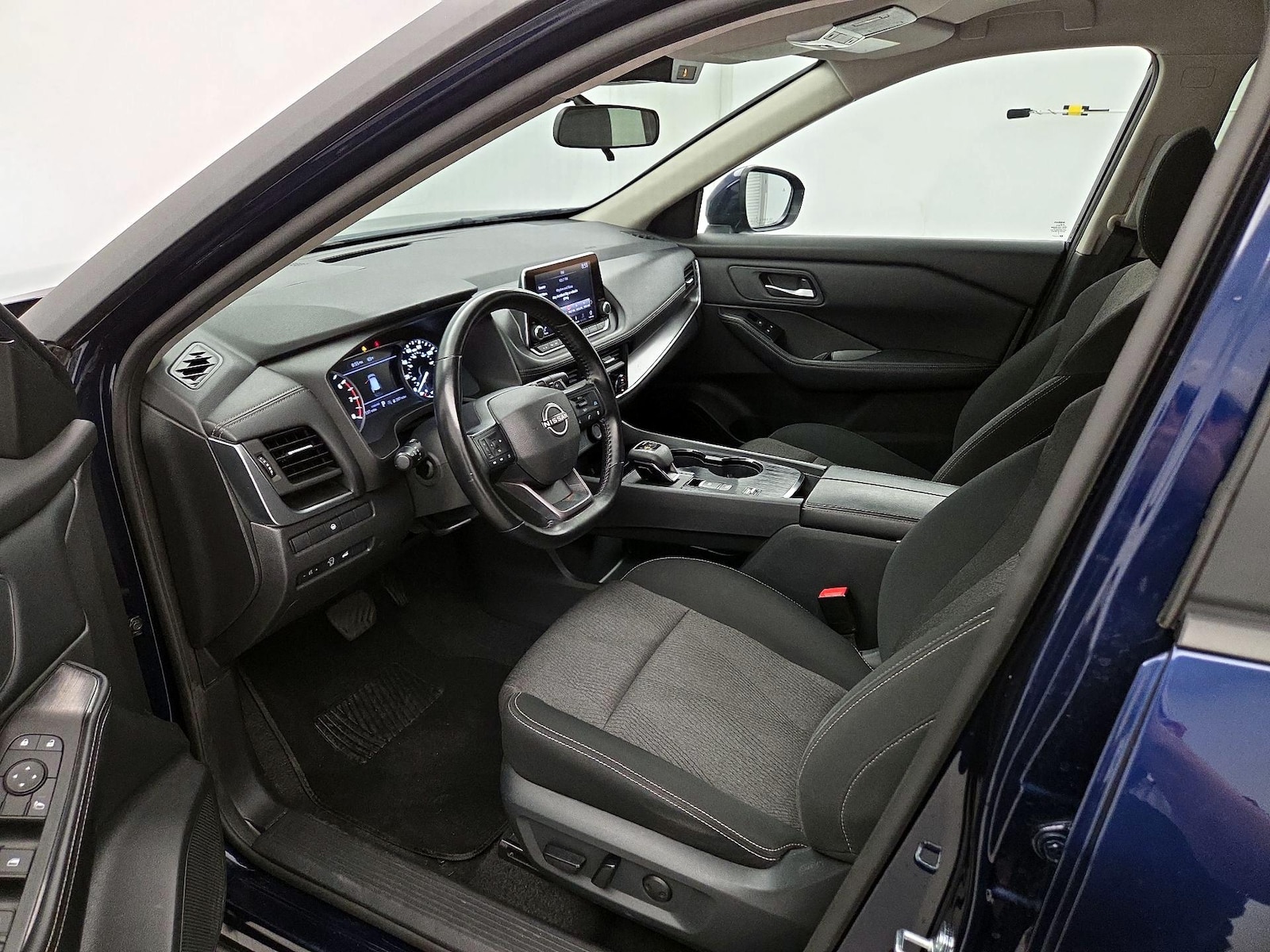 Power Seat(s) & Side Airbags