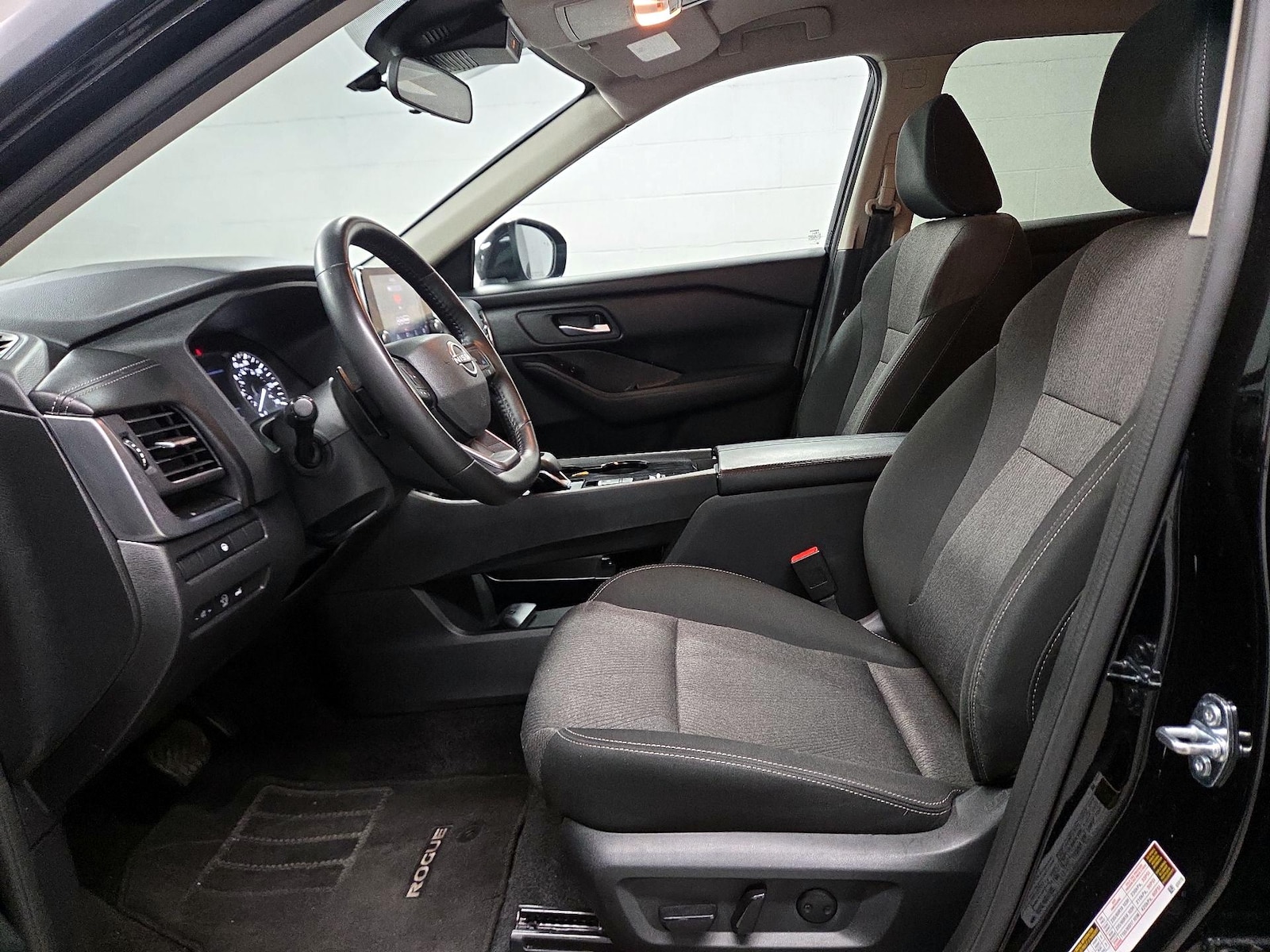 Power Seat(s) & Side Airbags
