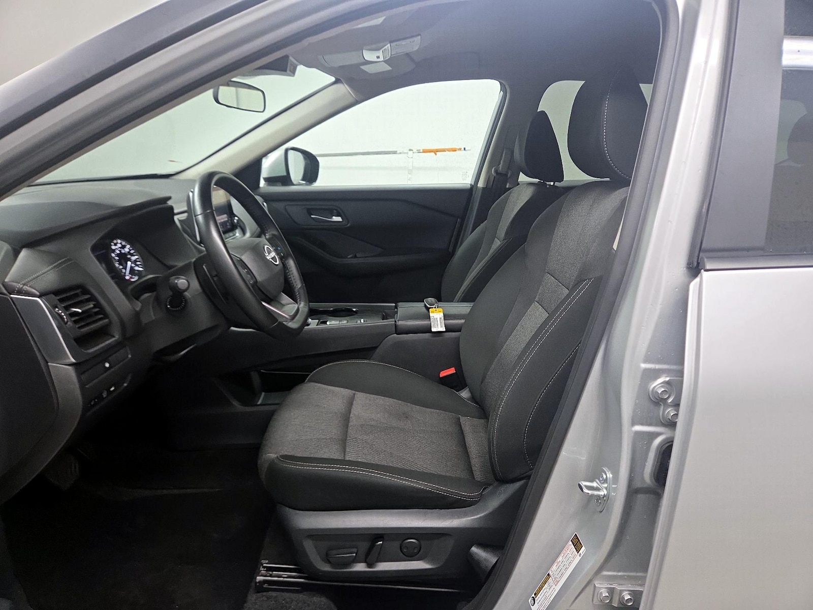 Power Seat(s) & Side Airbags