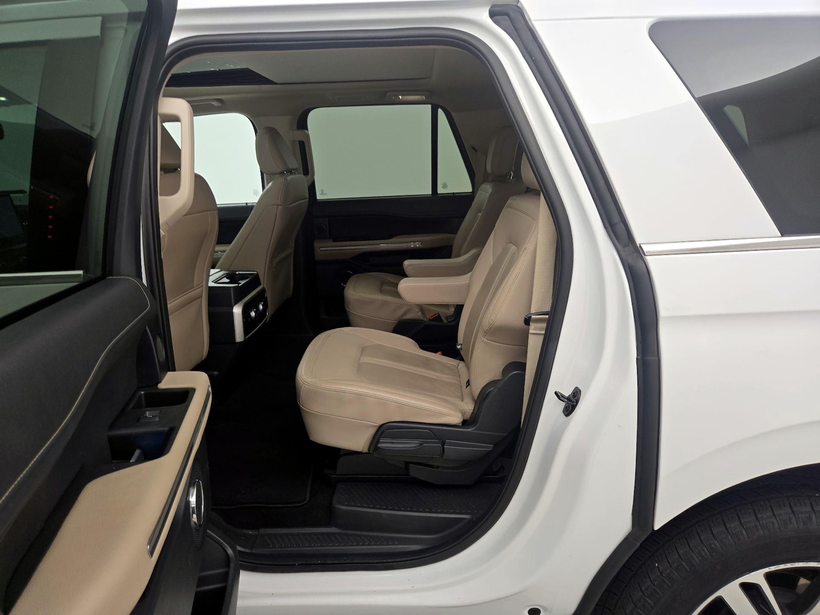 Rear Air Conditioning