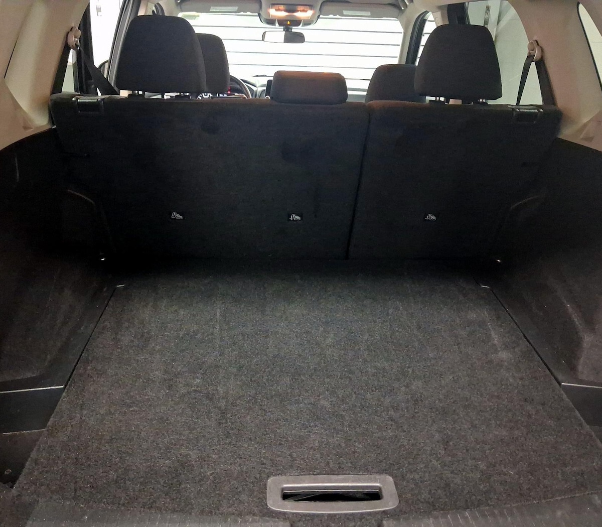 Trunk/Cargo (Seats Up)