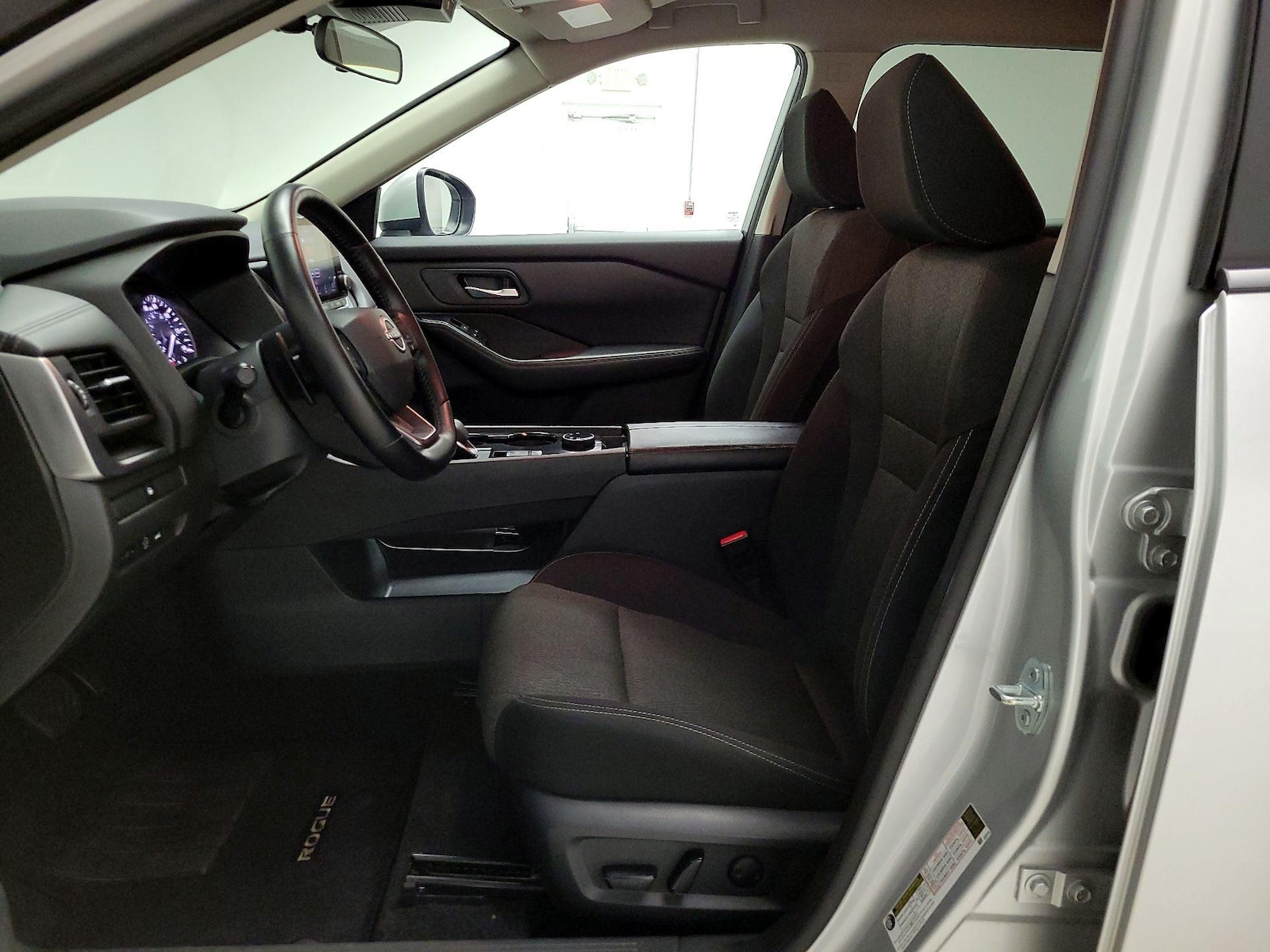 Power Seat(s) & Side Airbags