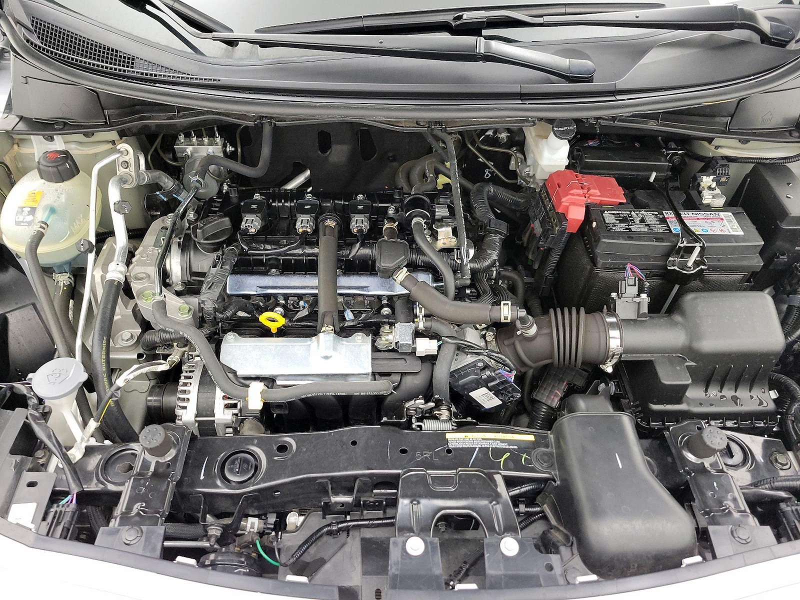 2025 Nissan Versa Sedan SV - Photo 21