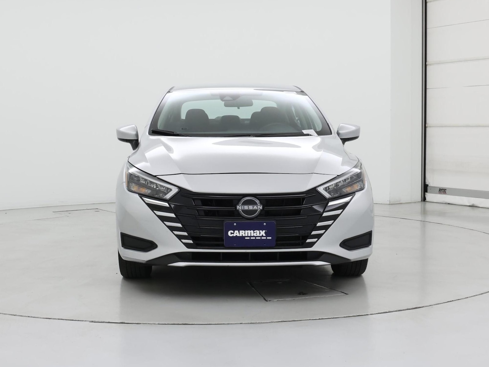 2025 Nissan Versa Sedan SV - Photo 6