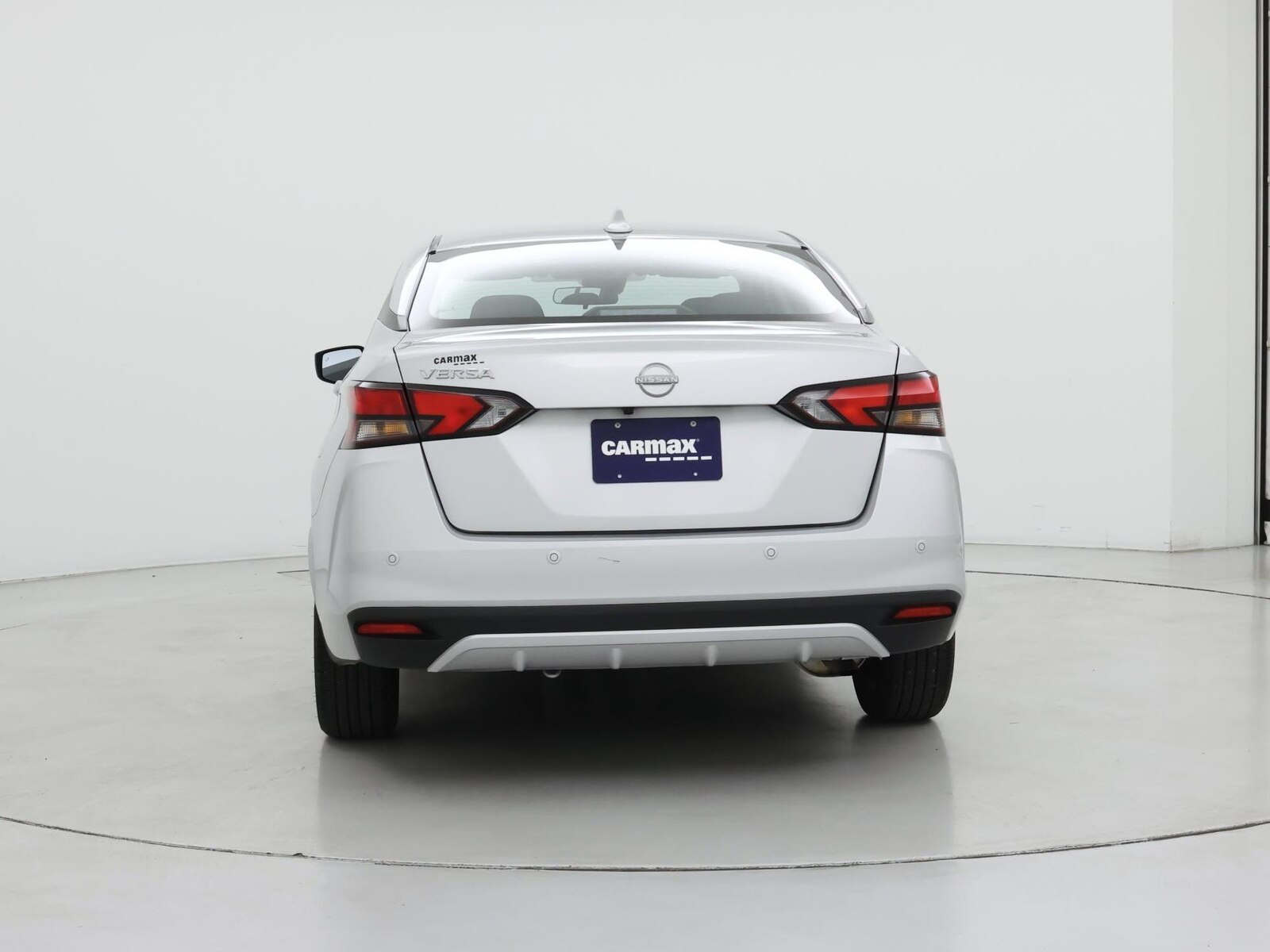 2025 Nissan Versa Sedan SV - Photo 7