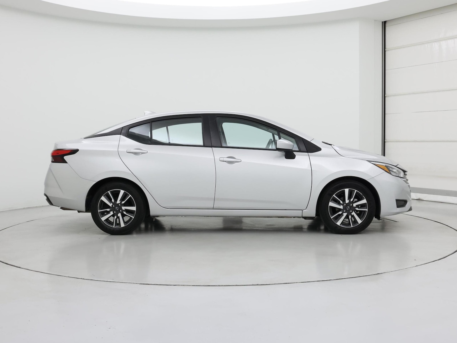 2025 Nissan Versa Sedan SV - Photo 8