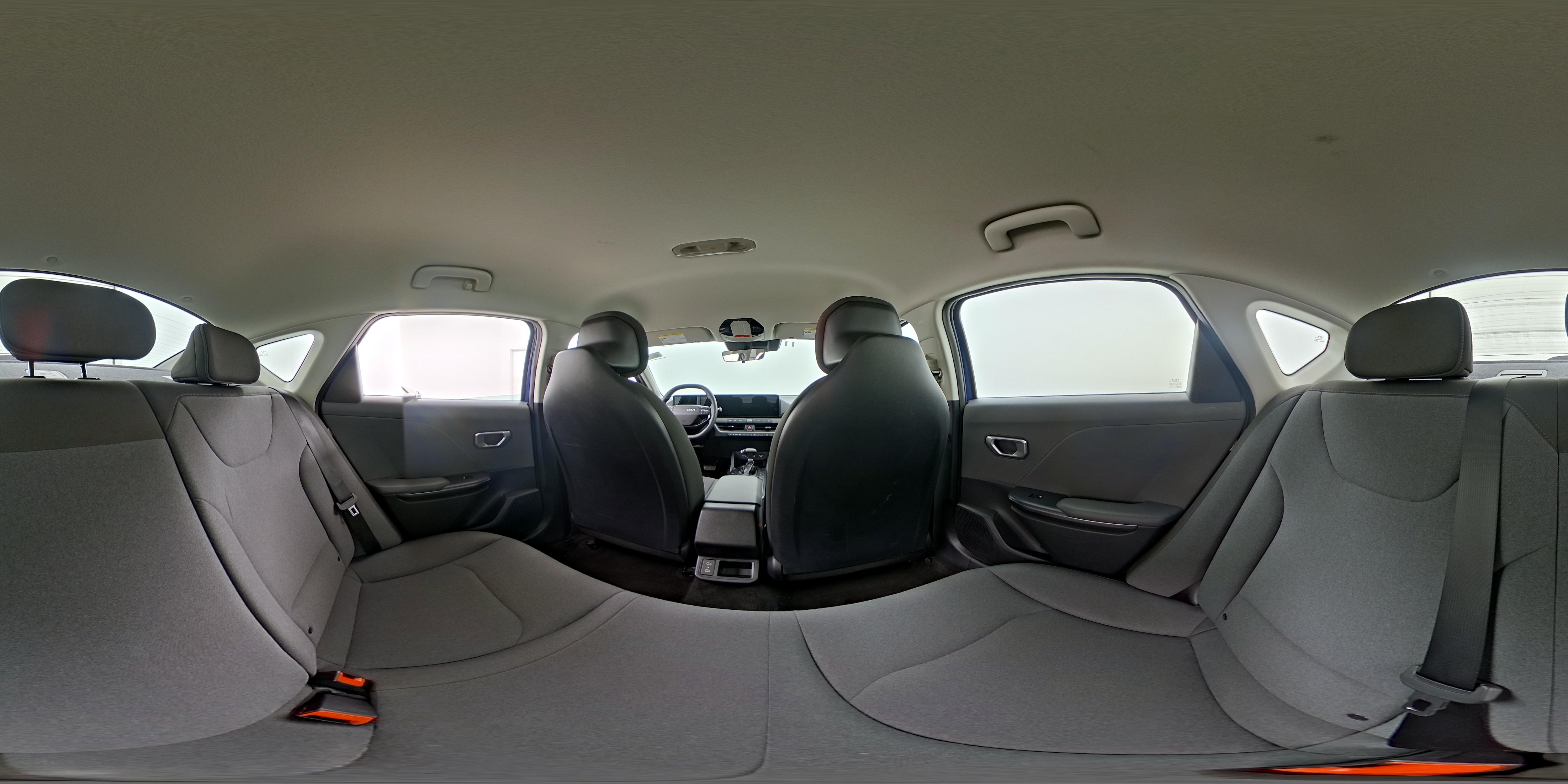 2025 Kia K4 LXS - Photo 26