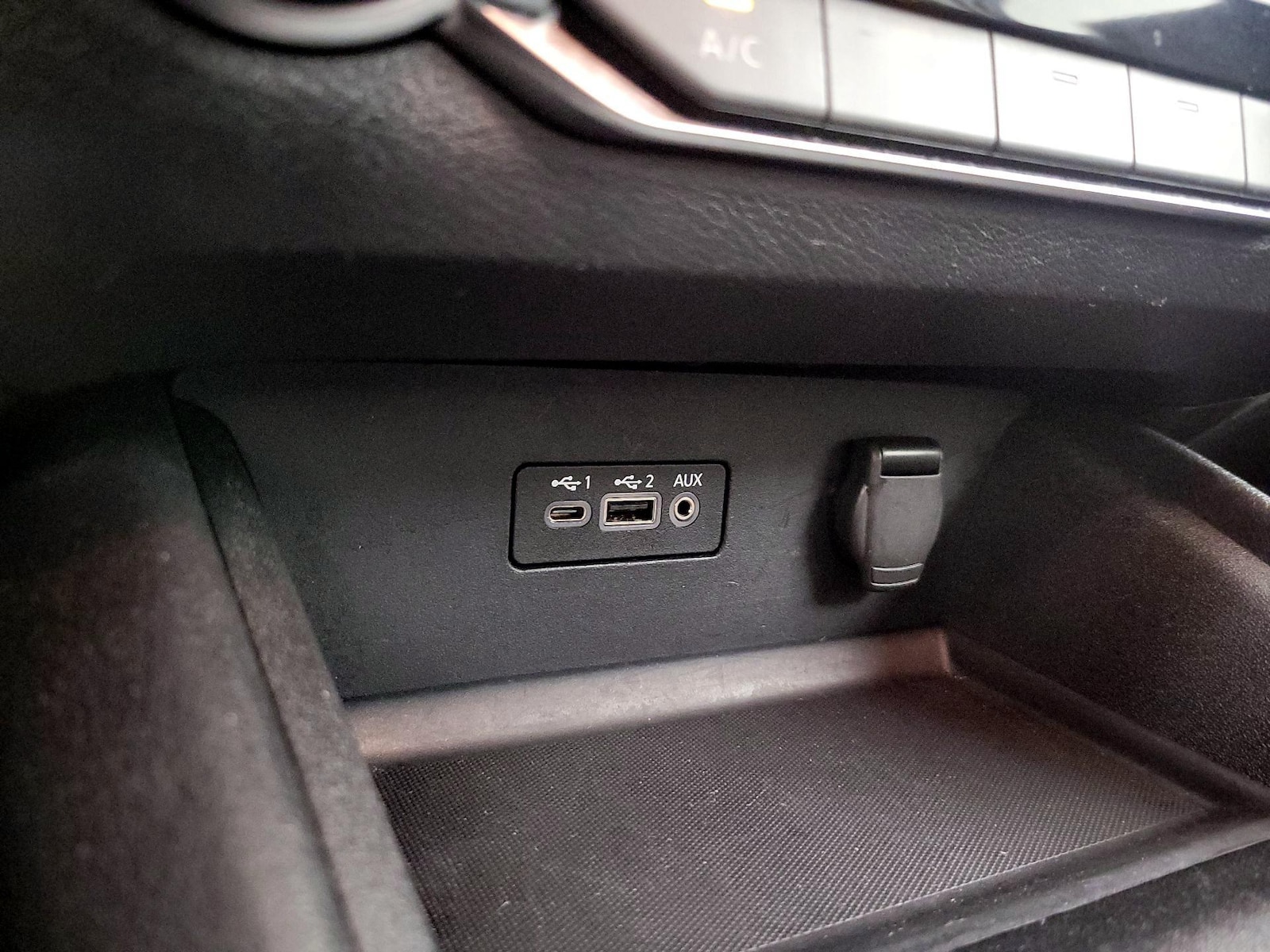 2025 Nissan Altima SV - Photo 19