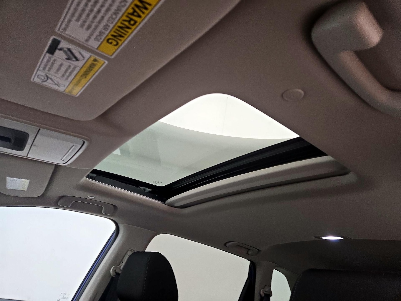 Sunroof(s) & Overhead Airbags