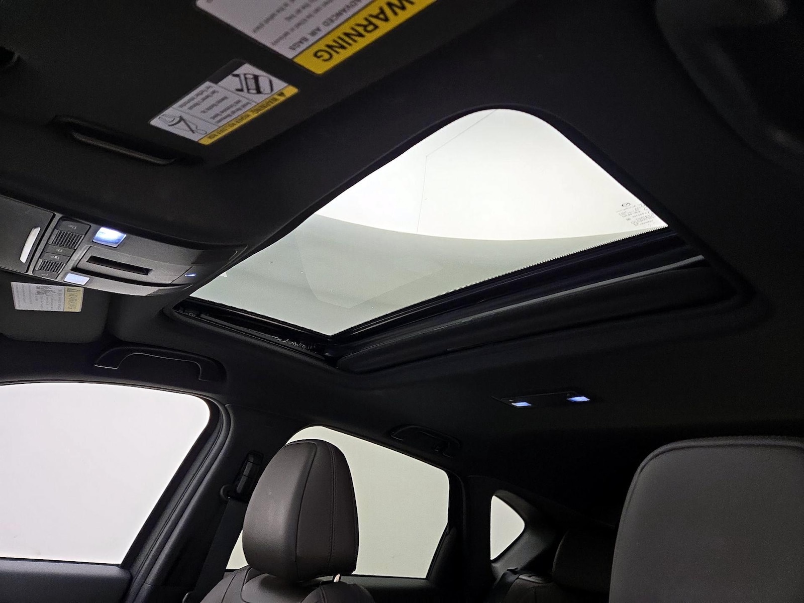 Sunroof(s) & Overhead Airbags