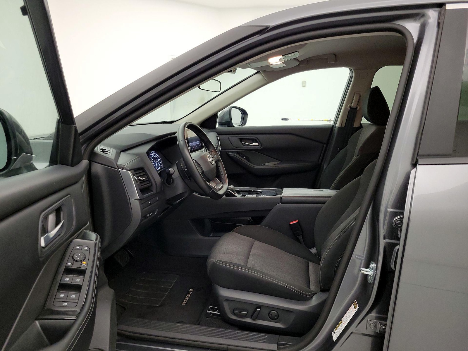 Power Seat(s) & Side Airbags