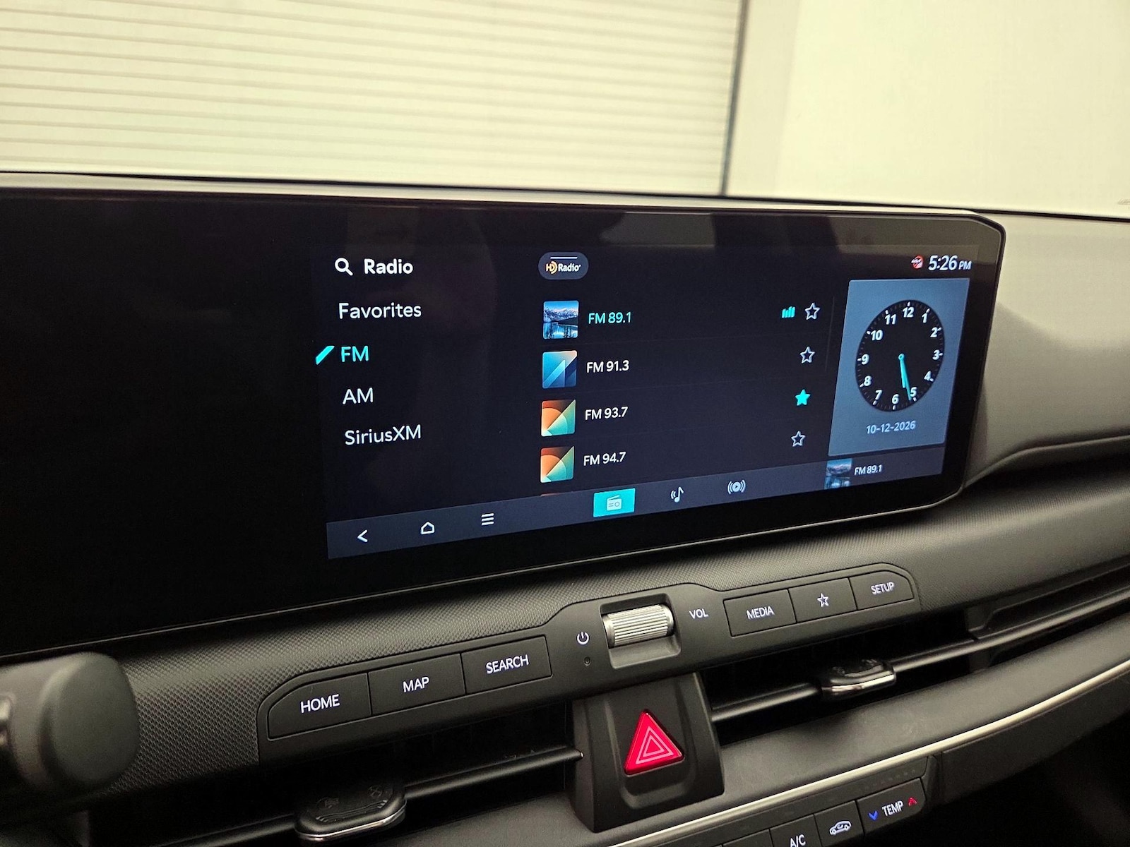 2025 Kia K4 LXS - Photo 16