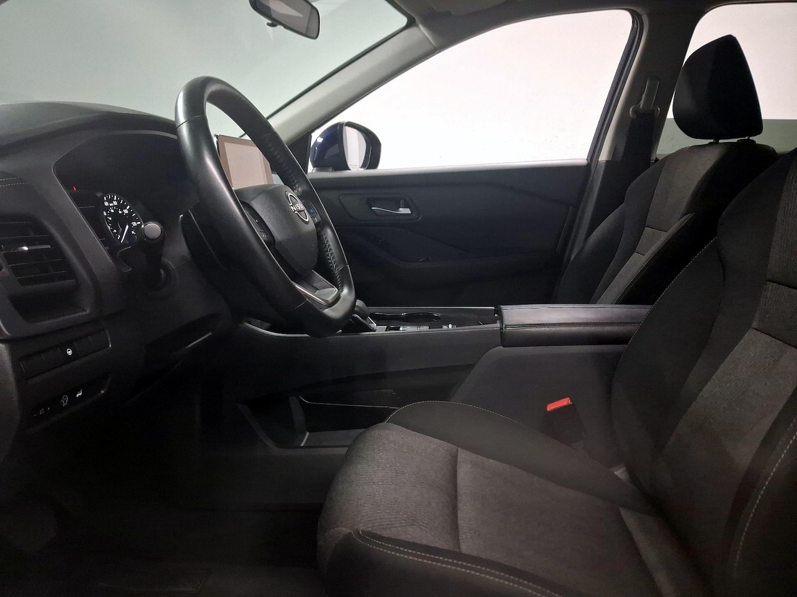 Power Seat(s) & Side Airbags