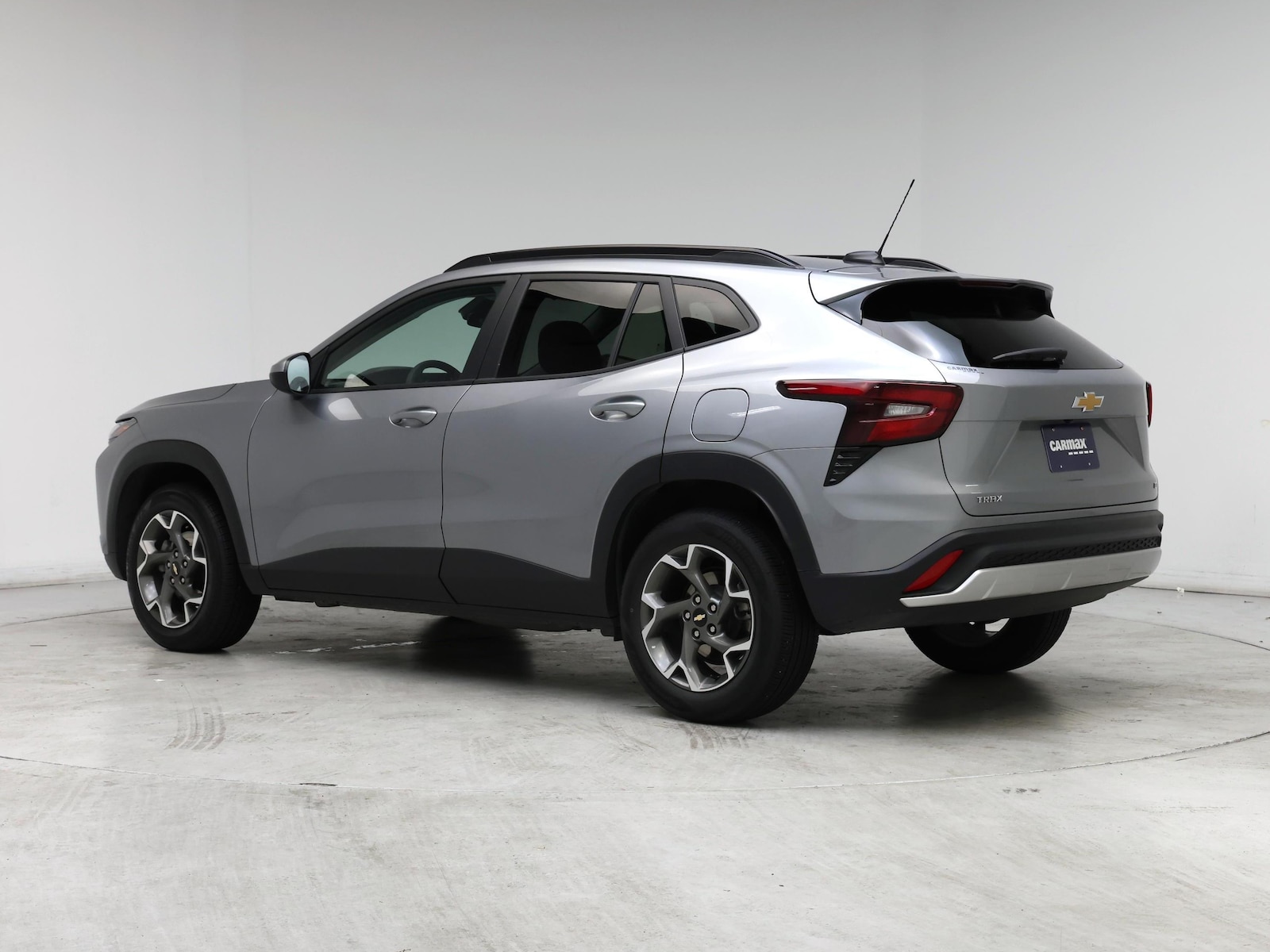 2025 Chevrolet Trax LT - Photo 3