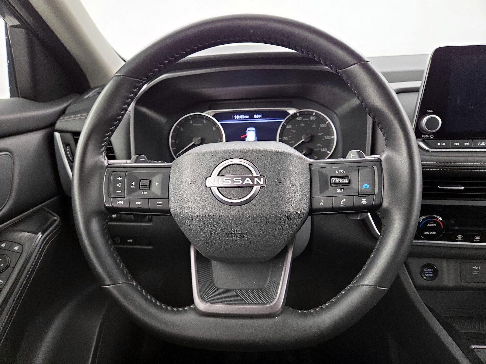 2025 Nissan Rogue SV - Photo 11
