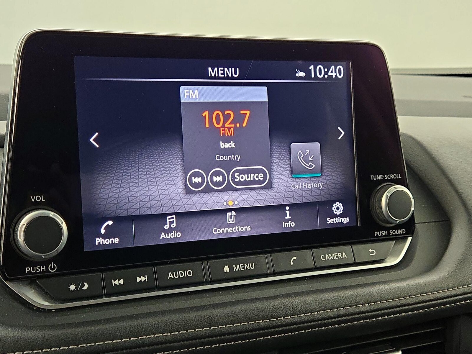 2025 Nissan Rogue SV - Photo 16