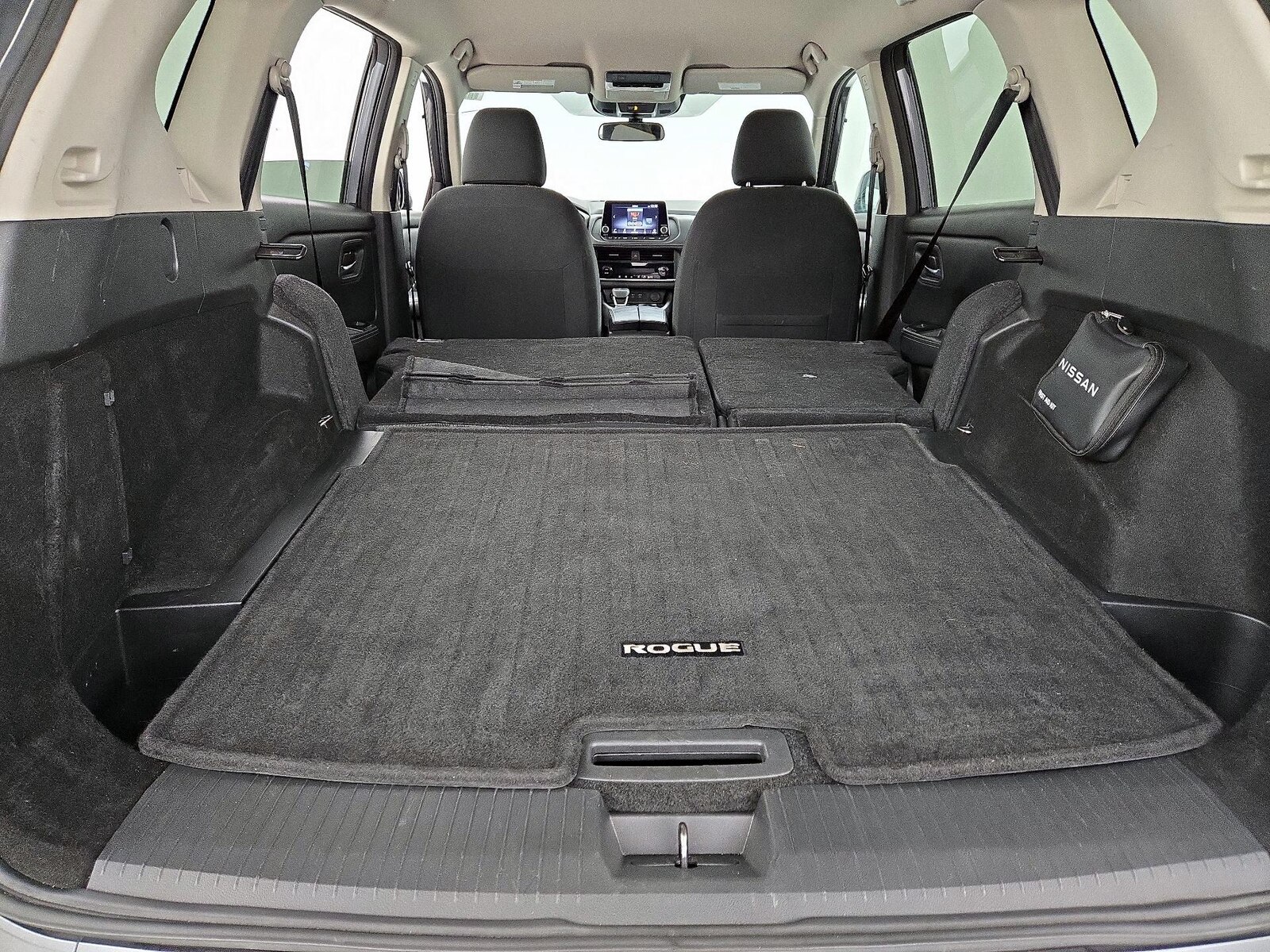 2025 Nissan Rogue SV - Photo 22