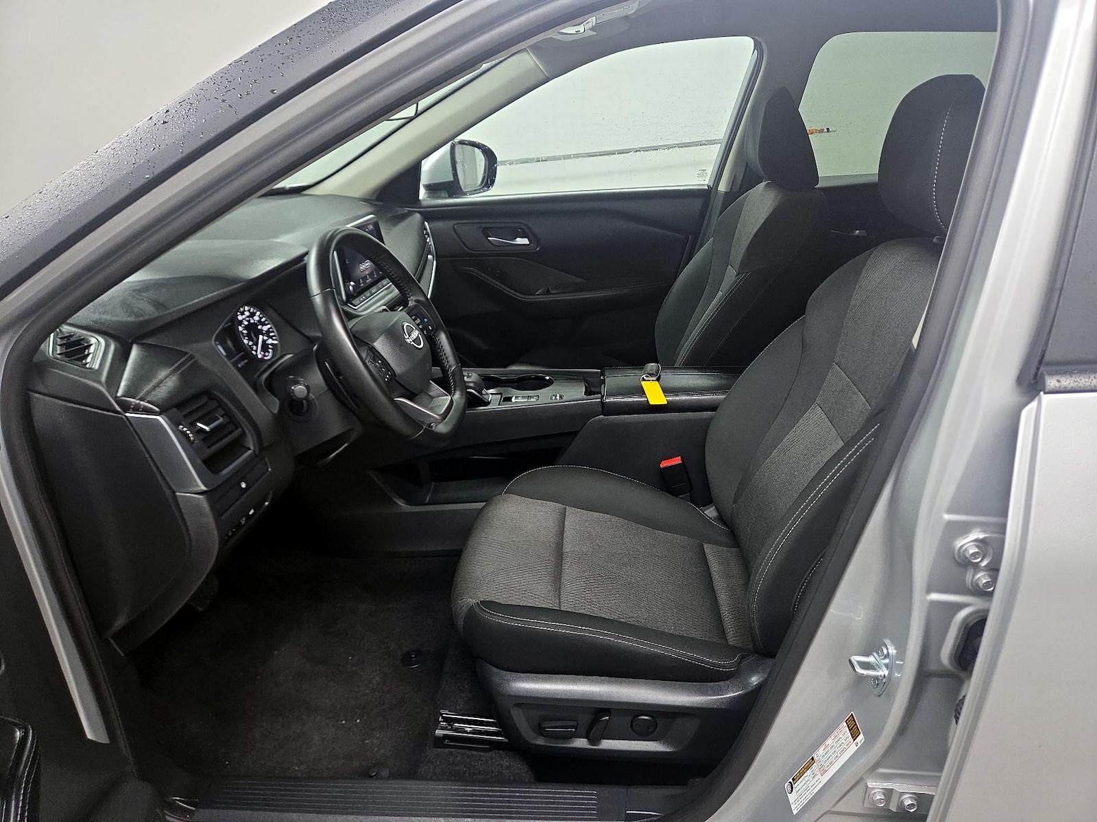 Power Seat(s) & Side Airbags