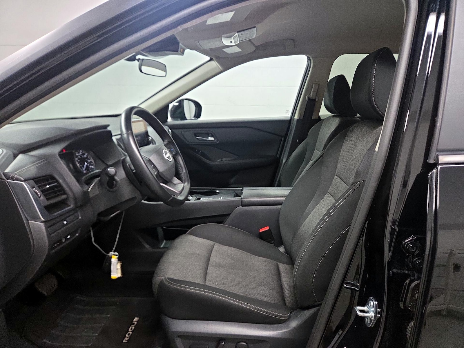 Power Seat(s) & Side Airbags