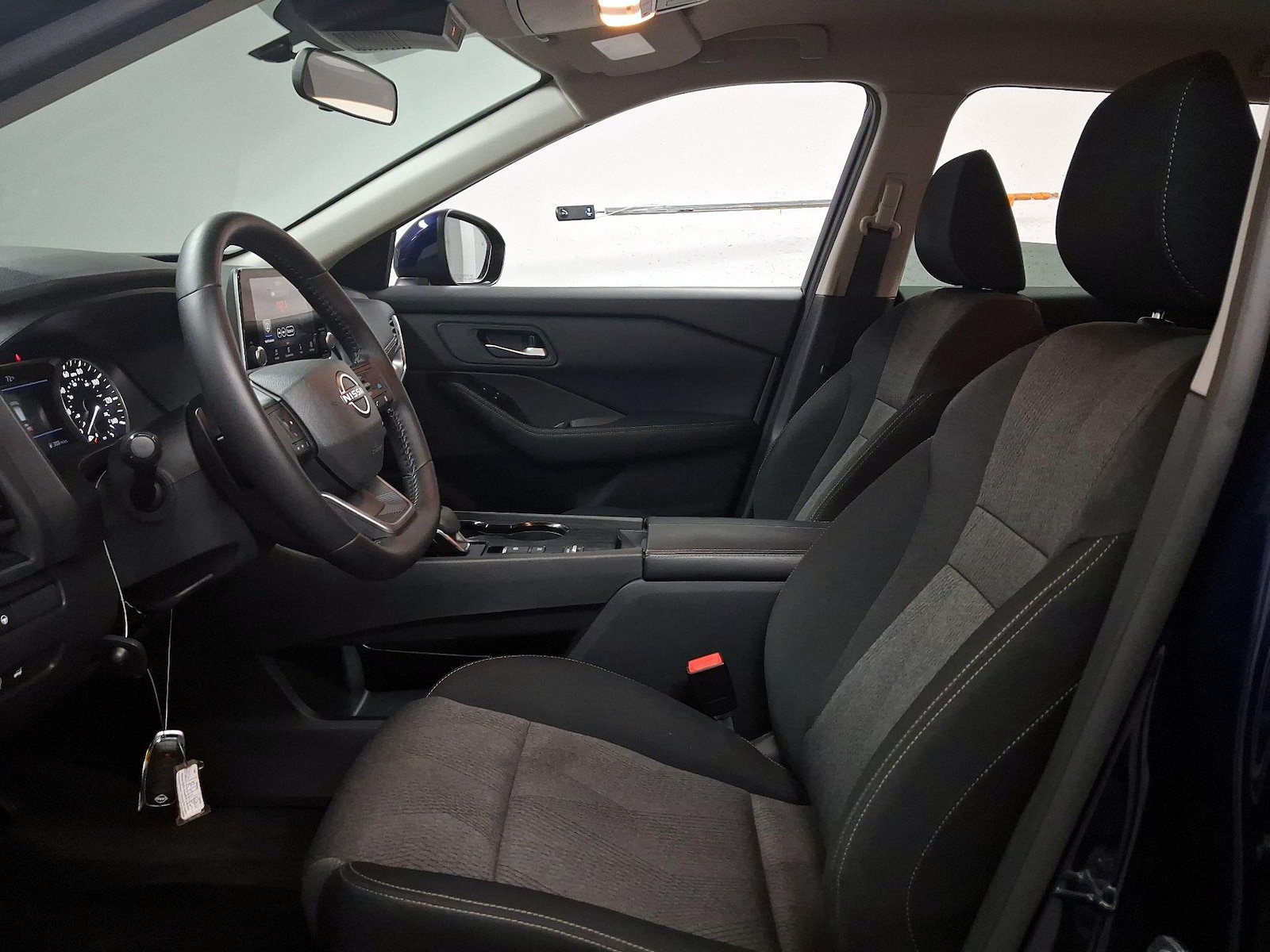Power Seat(s) & Side Airbags
