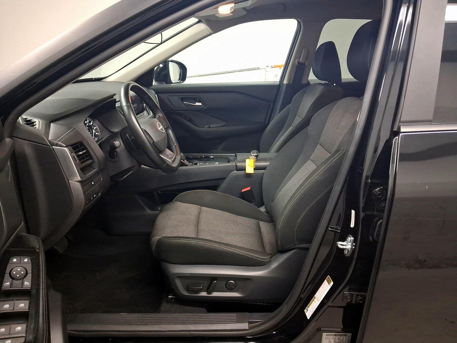 Power Seat(s) & Side Airbags