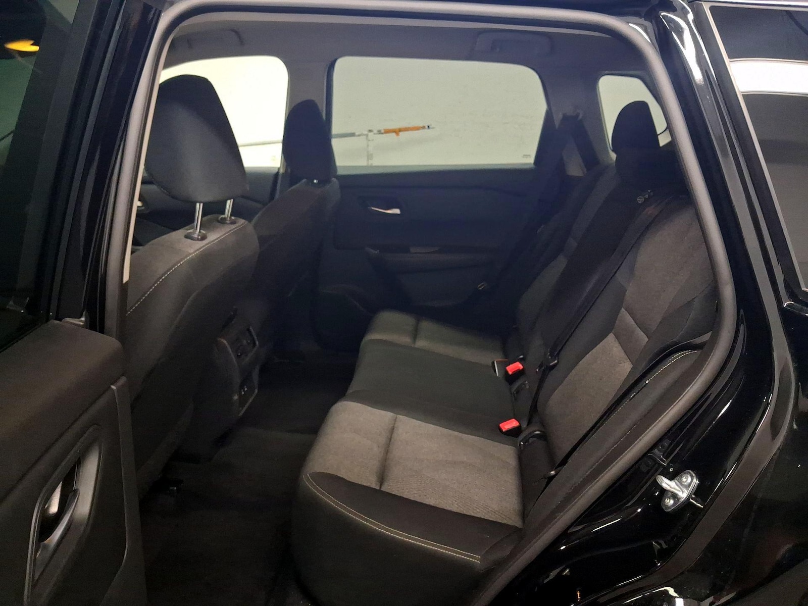 2025 Nissan Rogue SV - Photo 20