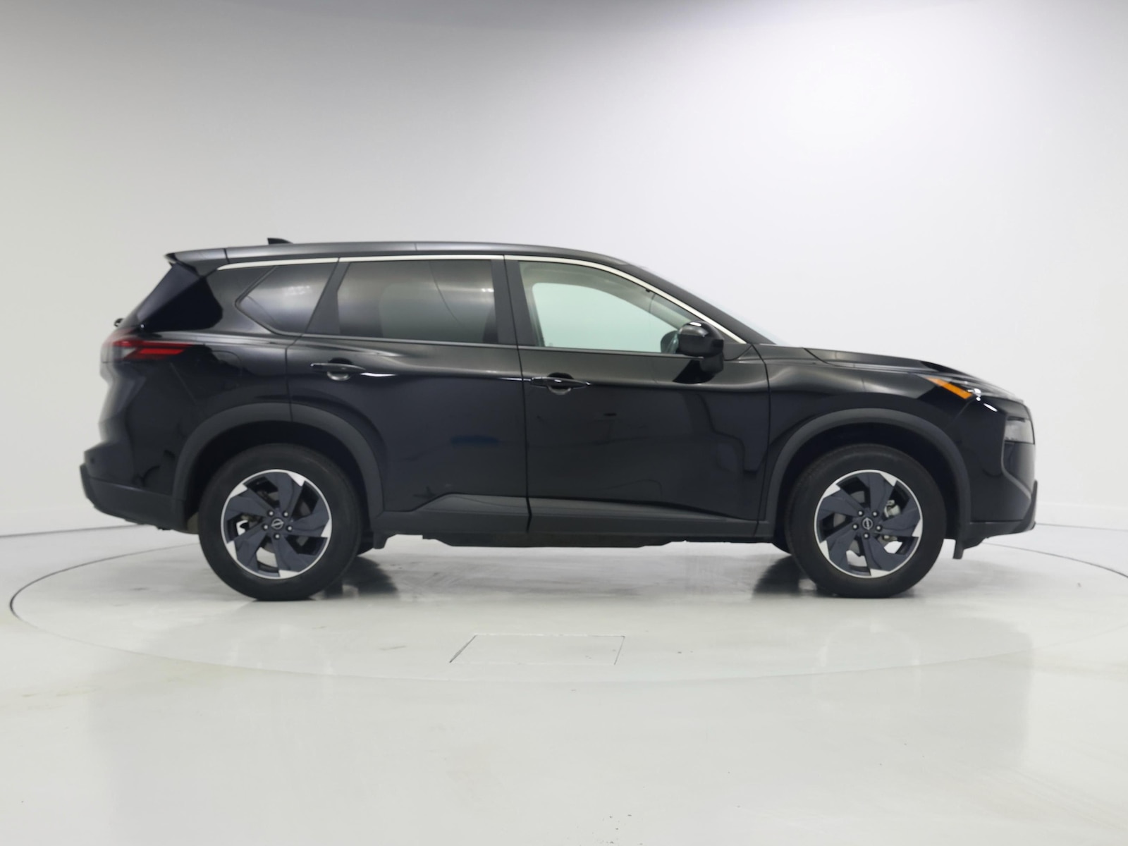 2025 Nissan Rogue SV - Photo 8