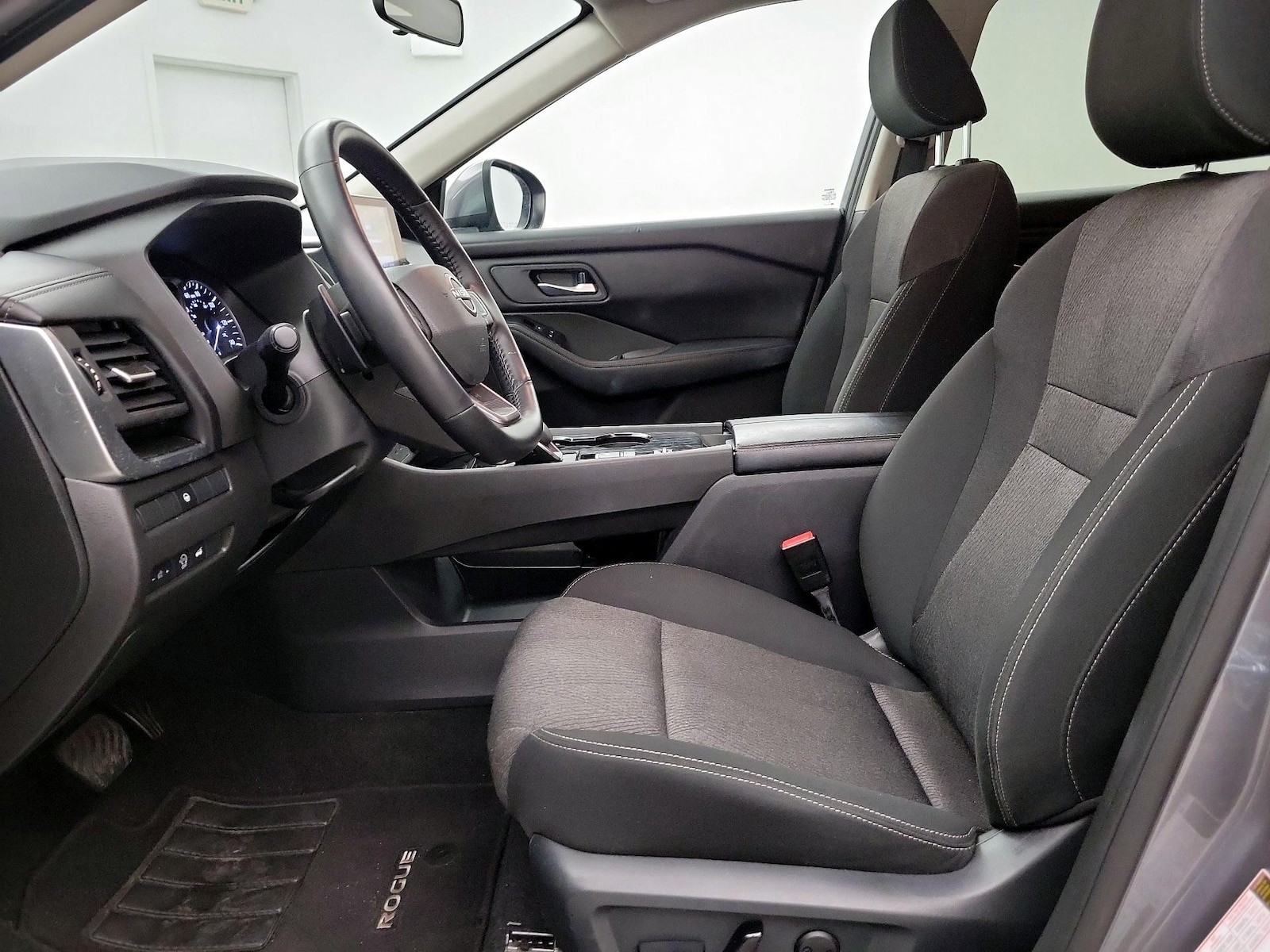 Power Seat(s) & Side Airbags