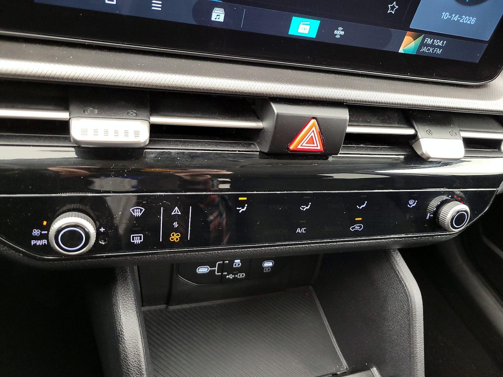 2026 Kia Sportage LX - Photo 17