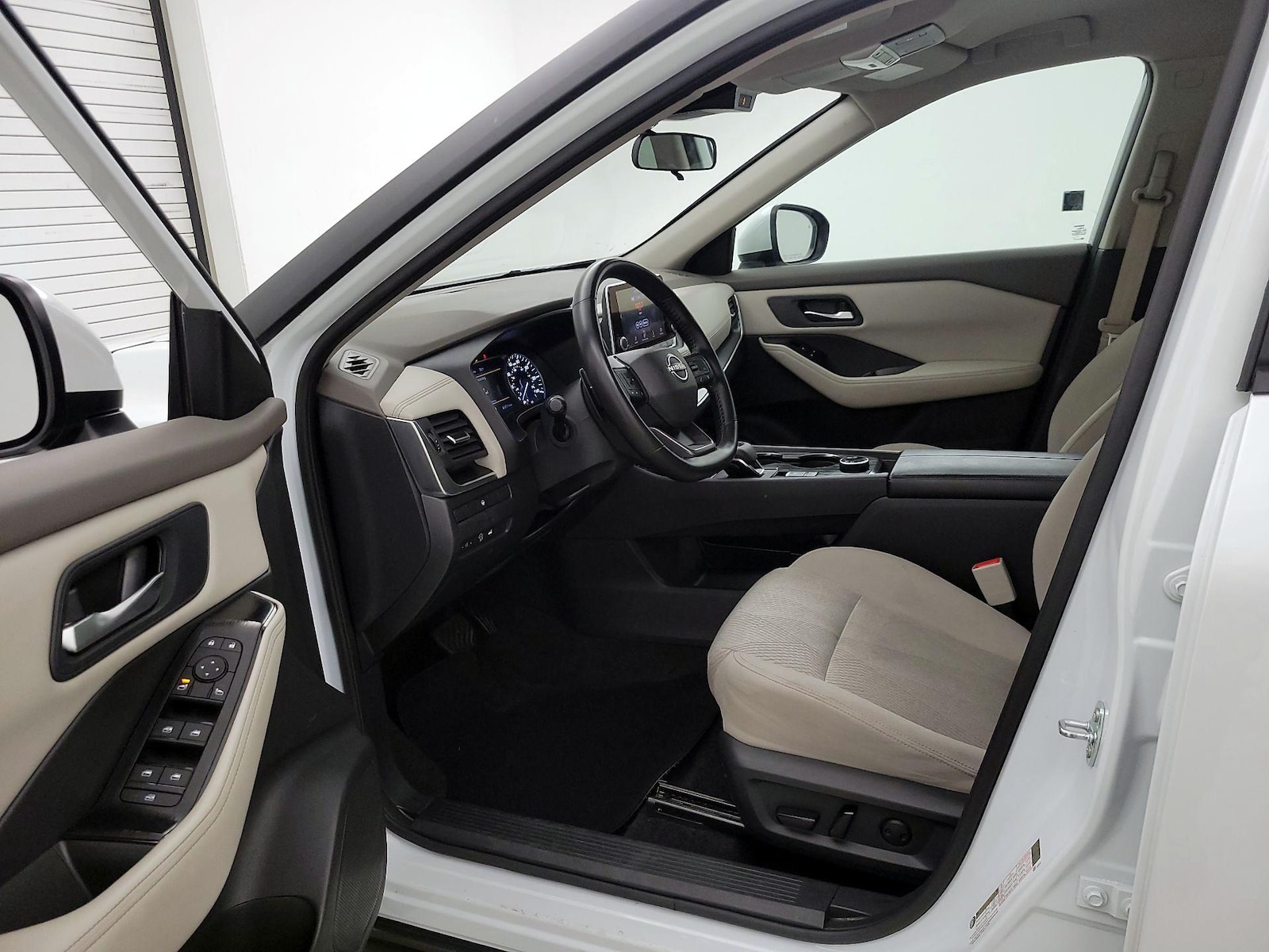 Power Seat(s) & Side Airbags
