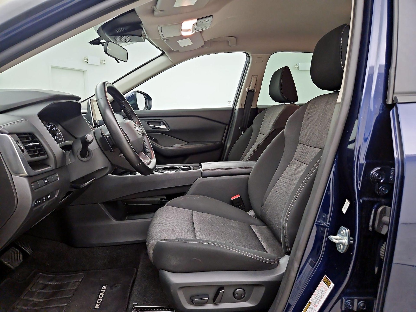 Power Seat(s) & Side Airbags
