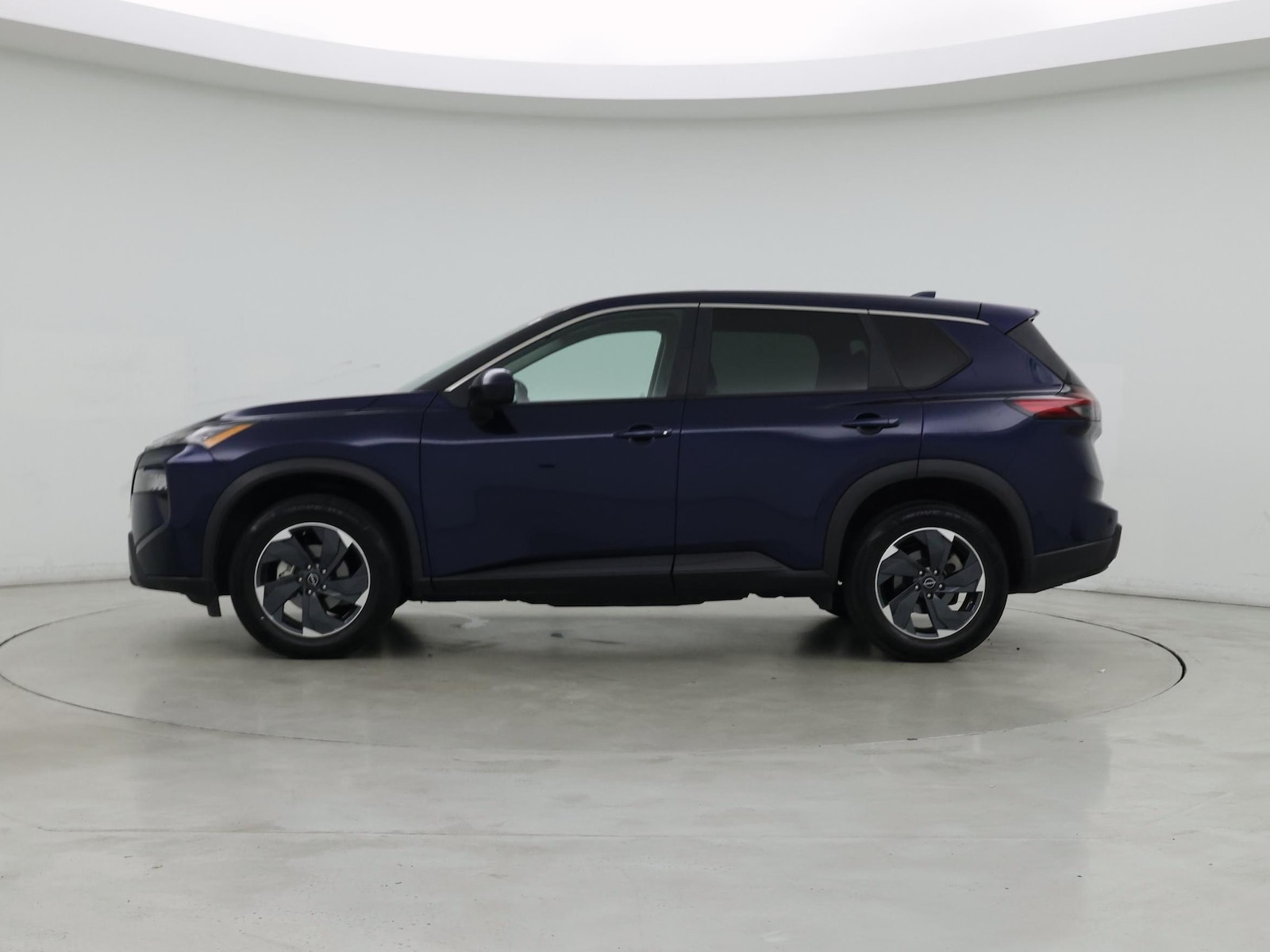 2025 Nissan Rogue SV - Photo 4