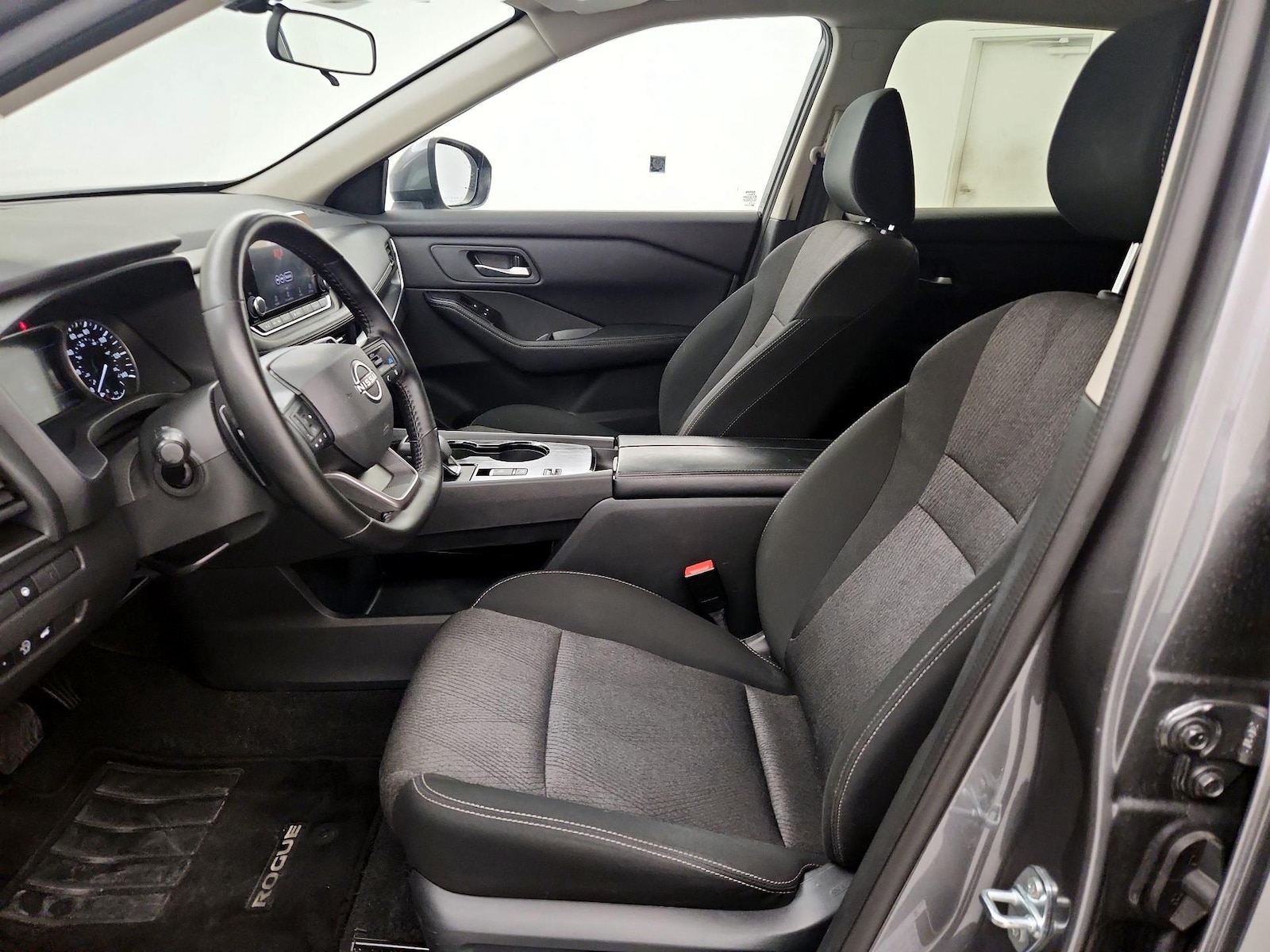 Power Seat(s) & Side Airbags