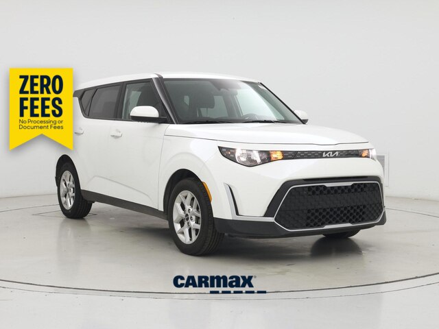 White 2025 Kia Soul SUV / Crossover Front-Wheel Drive Automatic