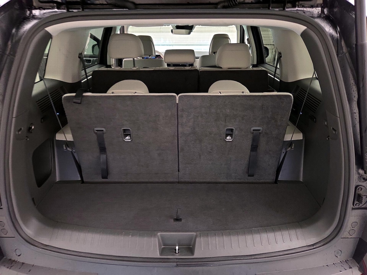 Trunk/Cargo (Seats Up)