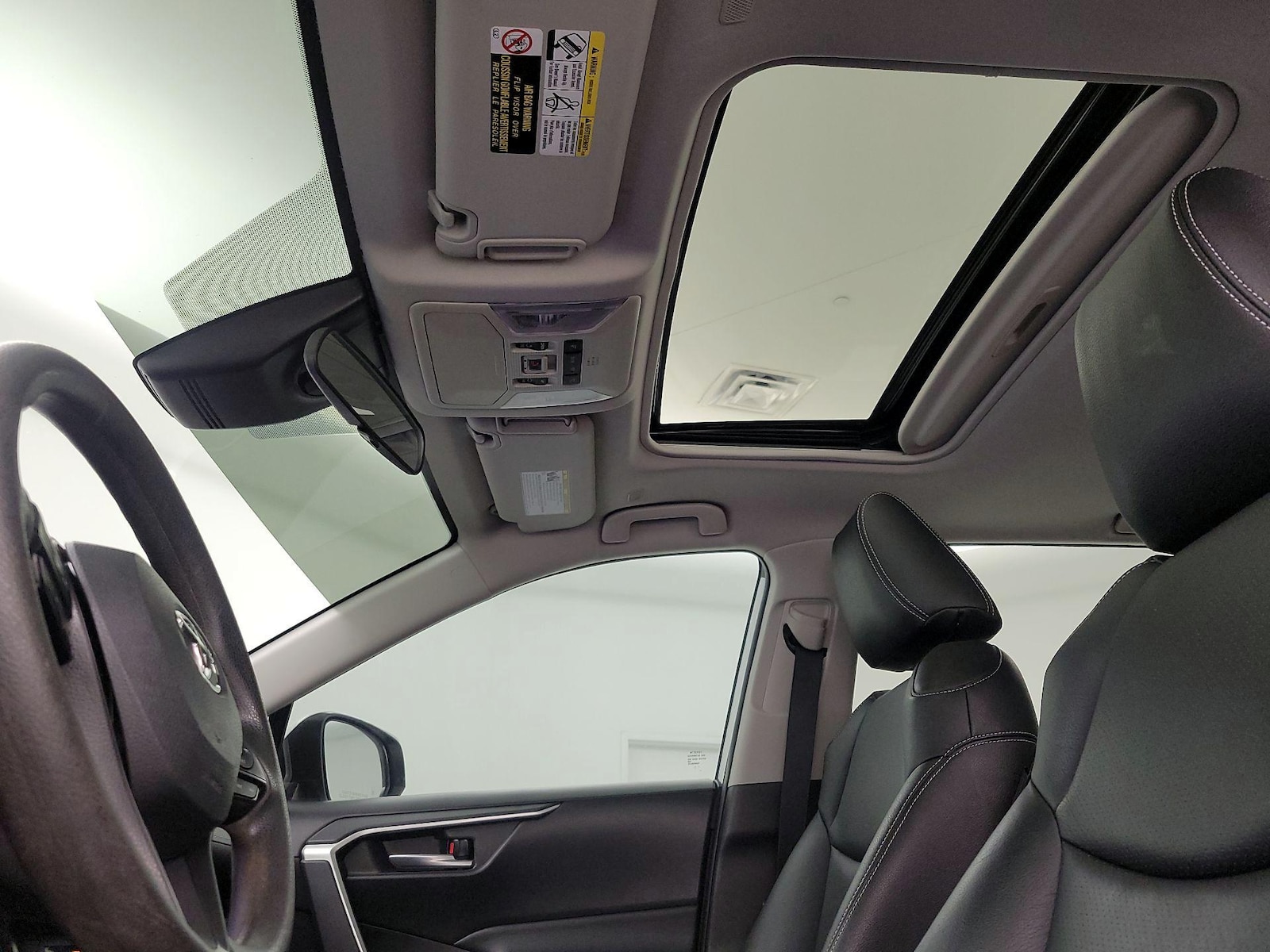 Sunroof(s) & Overhead Airbags
