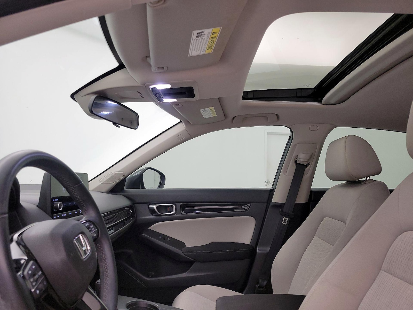 Sunroof(s) & Overhead Airbags