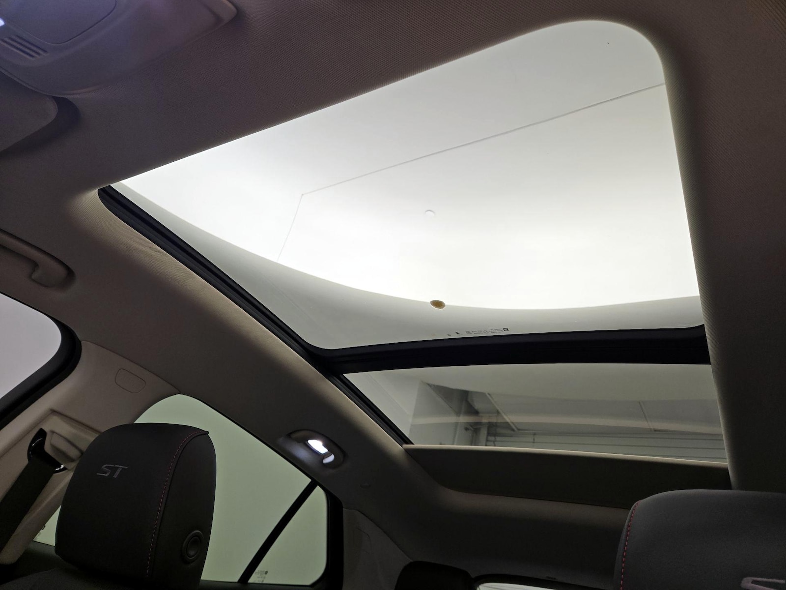 Panoramic Sunroof