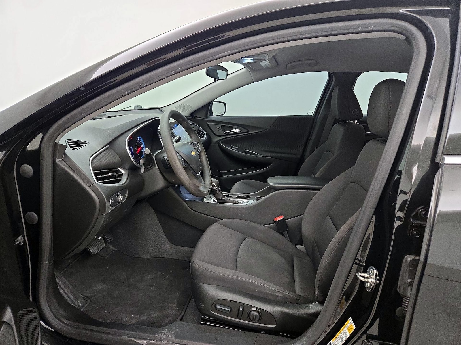 Power Seat(s) & Side Airbags