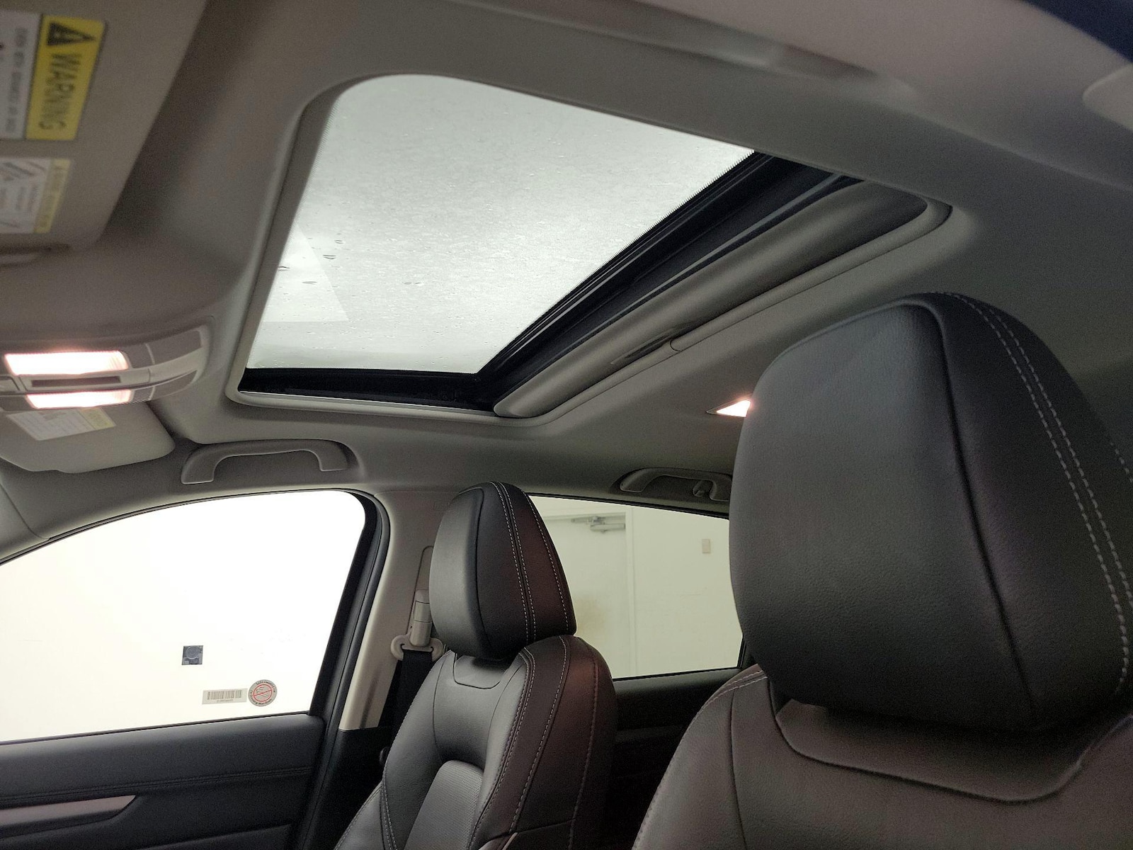 Sunroof(s) & Overhead Airbags