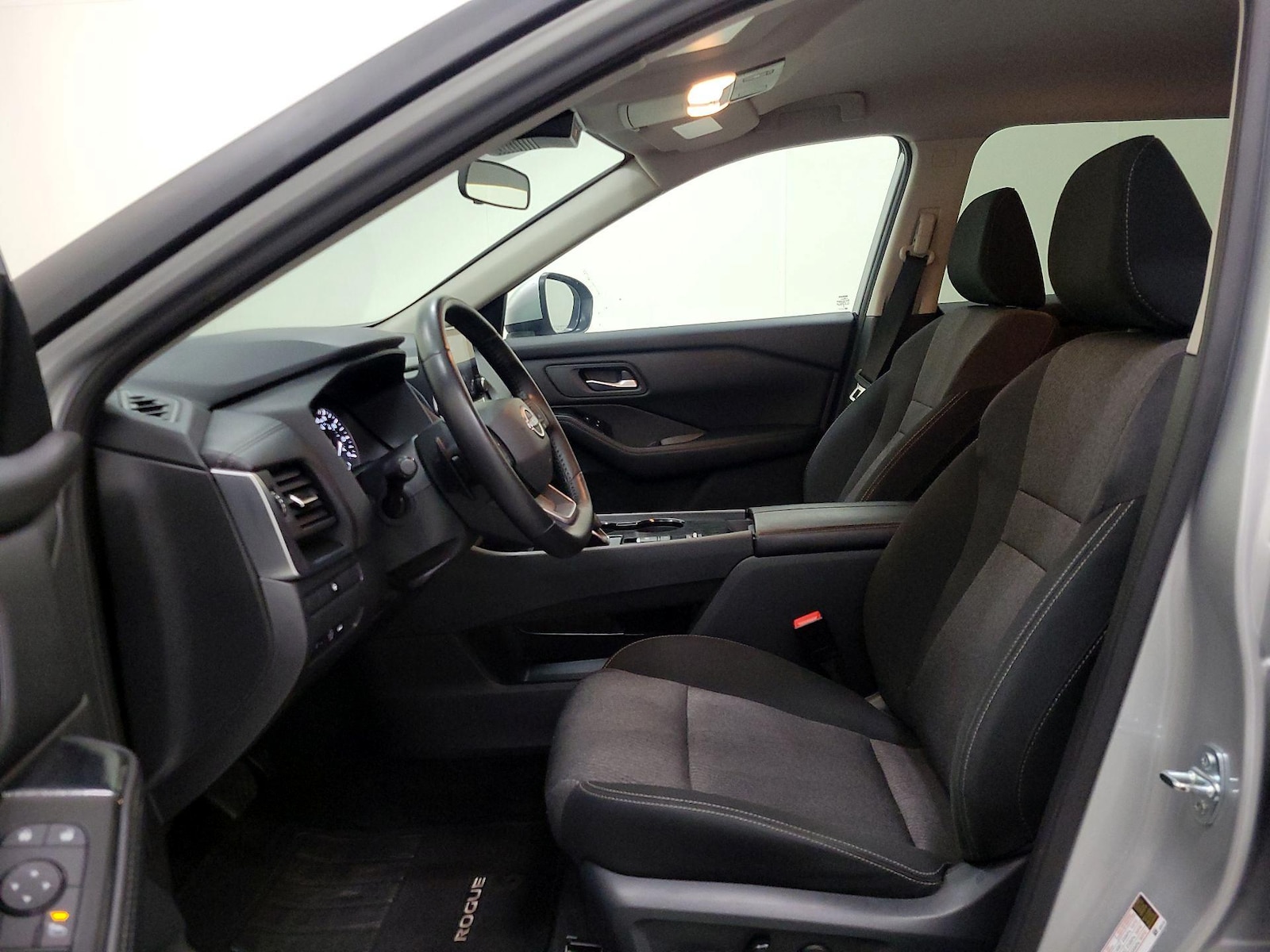 Power Seat(s) & Side Airbags