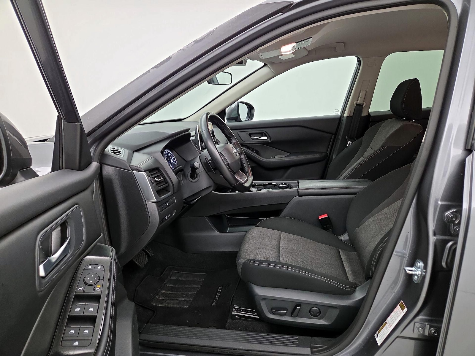 Power Seat(s) & Side Airbags