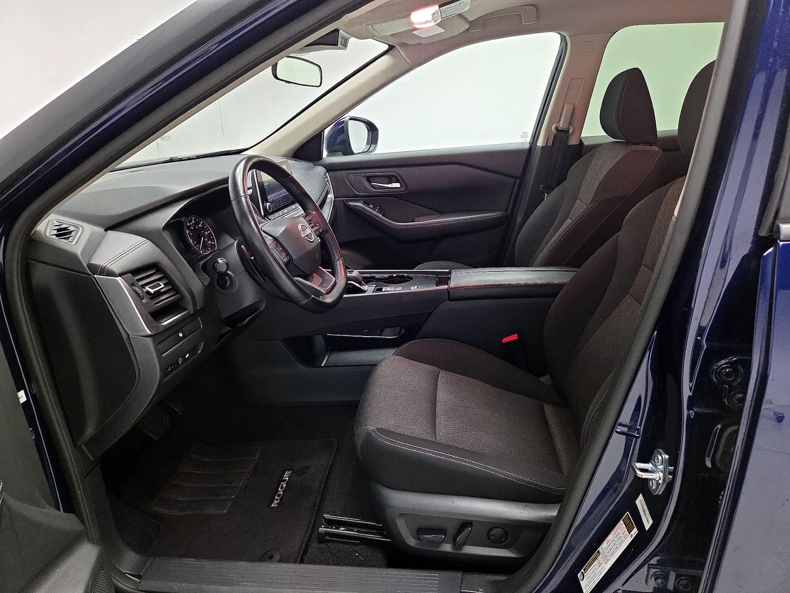 Power Seat(s) & Side Airbags