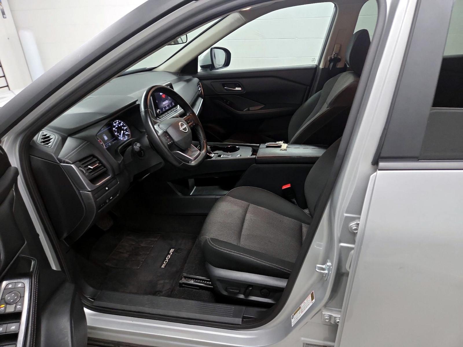 Power Seat(s) & Side Airbags