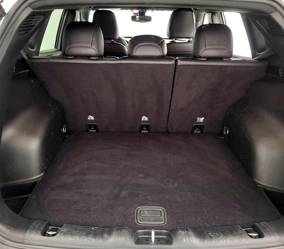 Trunk/Cargo (Seats Up)