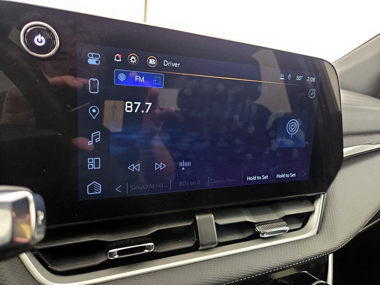 2025 Chevrolet Equinox LT - Photo 17