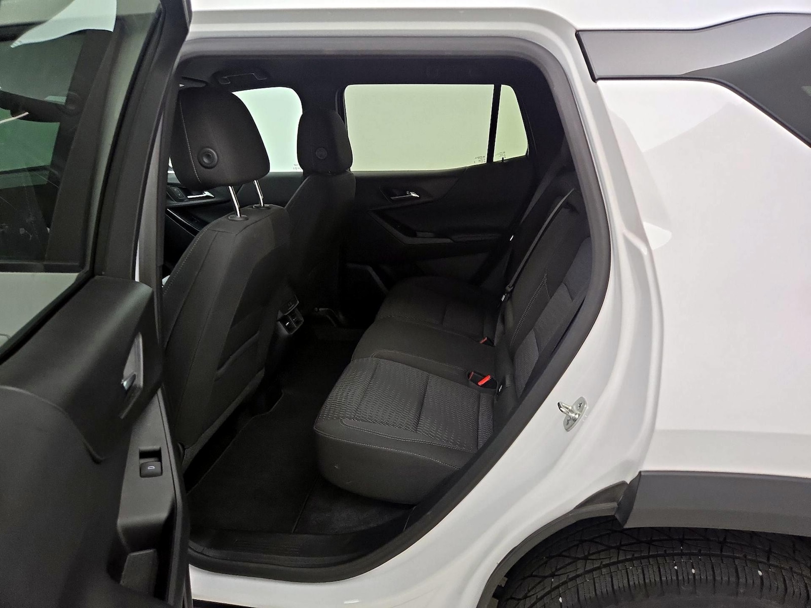 2025 Chevrolet Equinox LT - Photo 21