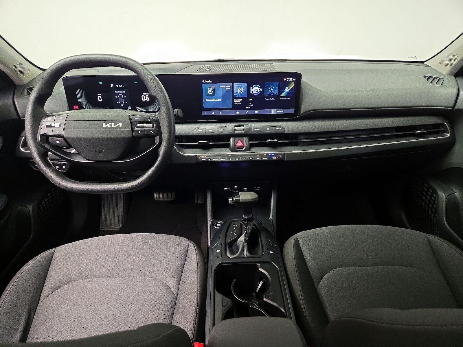 Apple CarPlay® & Android Auto™